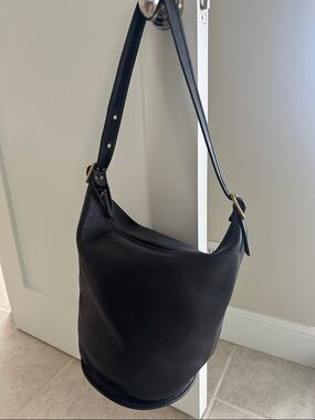 Classic Bleeker deep blue Leather Hobo Bag with Adjustable Shoulder Strap